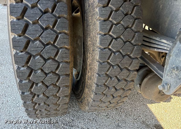 image for item NO9648 2017 Kenworth T370 grapple crane truck