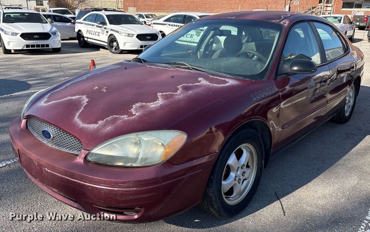 image for item NO9650 2004 Ford Taurus 