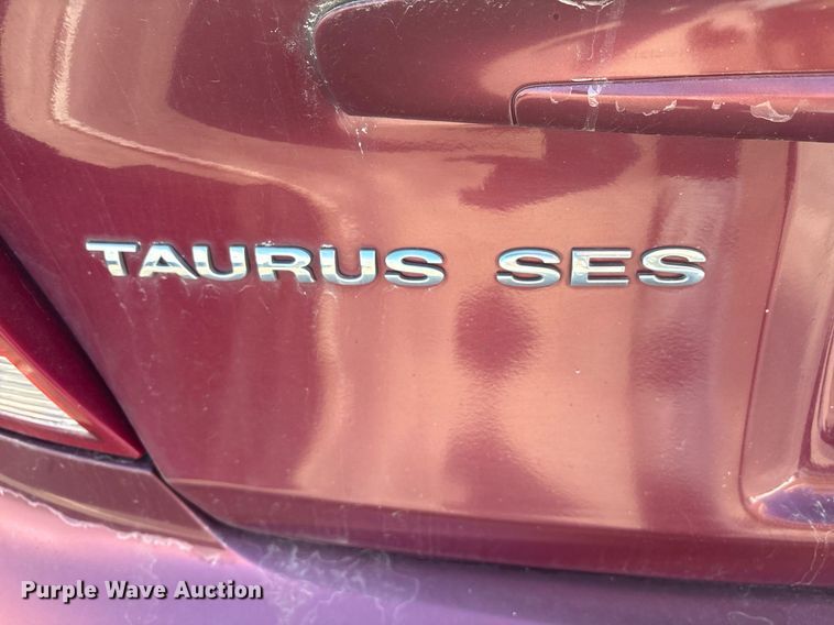 image for item NO9650 2004 Ford Taurus 