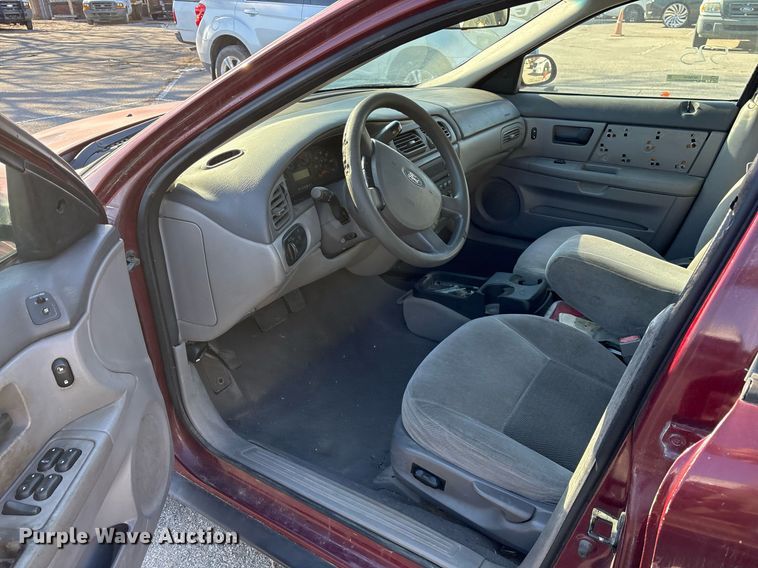 image for item NO9650 2004 Ford Taurus 