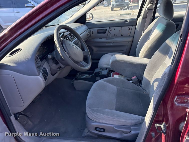 image for item NO9650 2004 Ford Taurus 