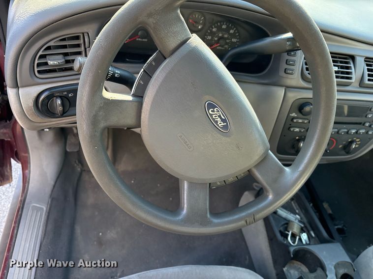 image for item NO9650 2004 Ford Taurus 