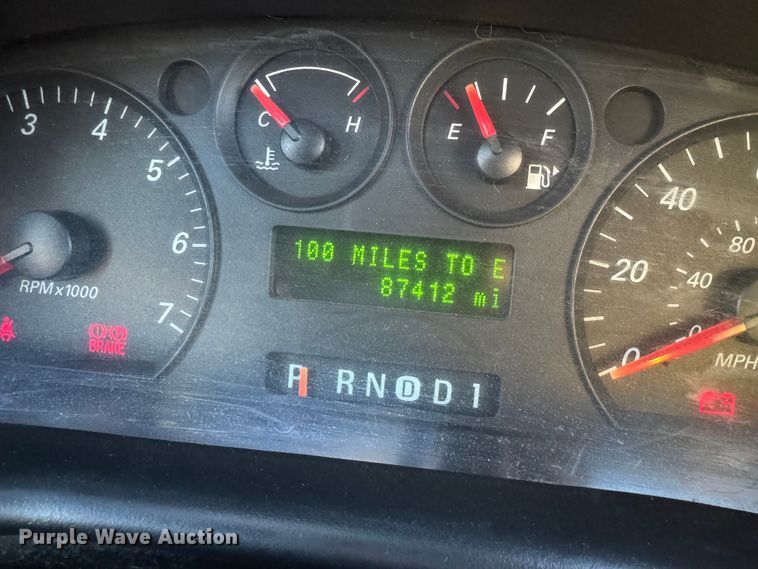 image for item NO9650 2004 Ford Taurus 