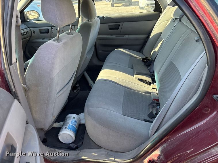 image for item NO9650 2004 Ford Taurus 