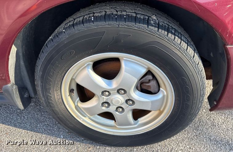 image for item NO9650 2004 Ford Taurus 