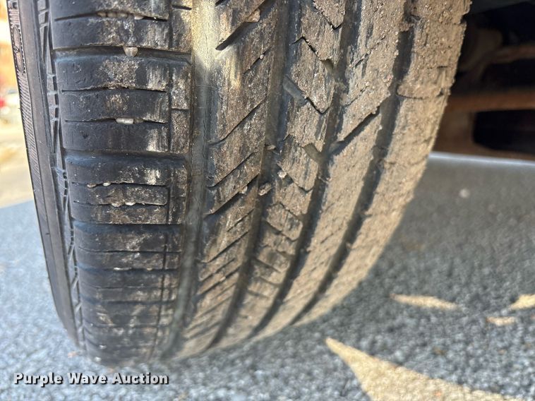 image for item NO9650 2004 Ford Taurus 