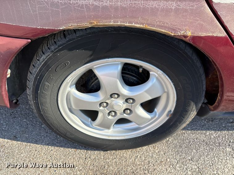 image for item NO9650 2004 Ford Taurus 