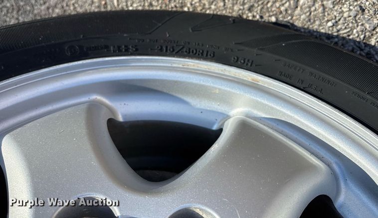 image for item NO9650 2004 Ford Taurus 