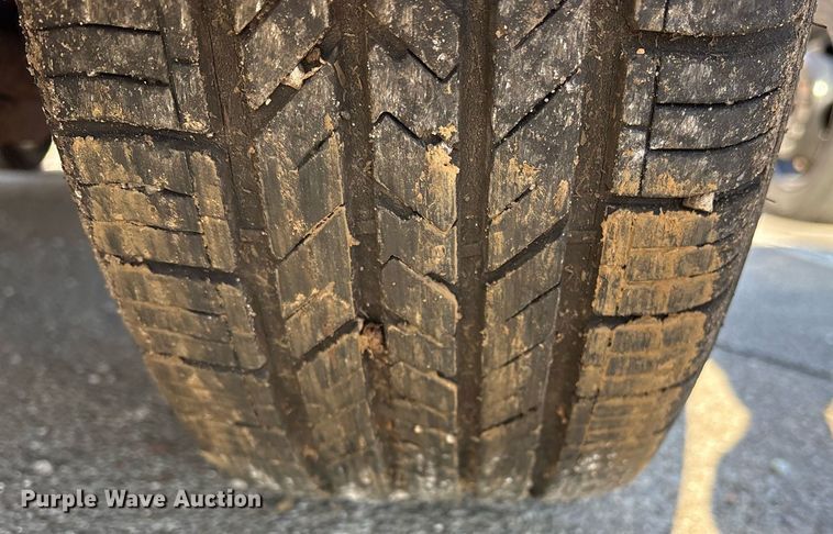 image for item NO9650 2004 Ford Taurus 