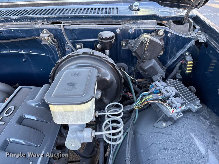 image for item NO9652 1985 Chevrolet C10 pickup truck