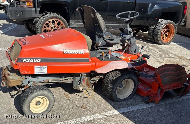 image for item NO9656 Kubota F2560E lawn mower