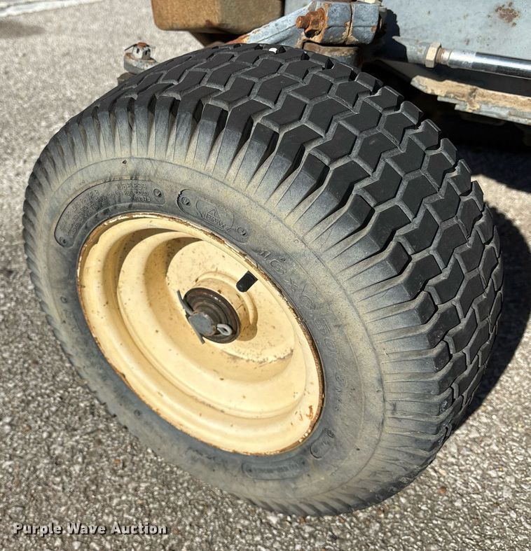 image for item NO9656 Kubota F2560E lawn mower