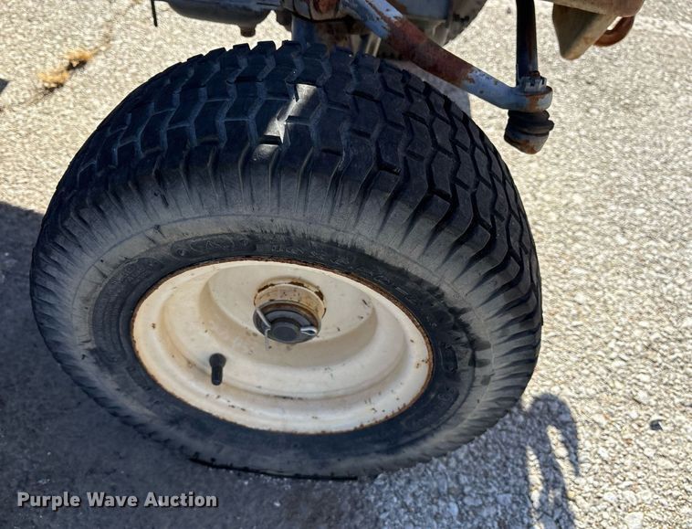 image for item NO9656 Kubota F2560E lawn mower