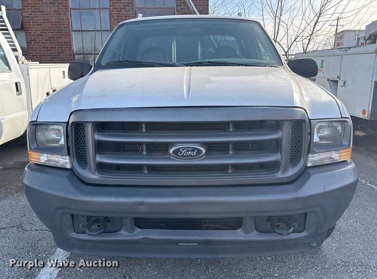 image for item NO9658 2002 Ford F250 Super Duty SuperCab utility bed pickup truck