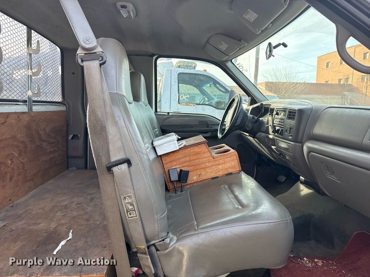 image for item NO9658 2002 Ford F250 Super Duty SuperCab utility bed pickup truck