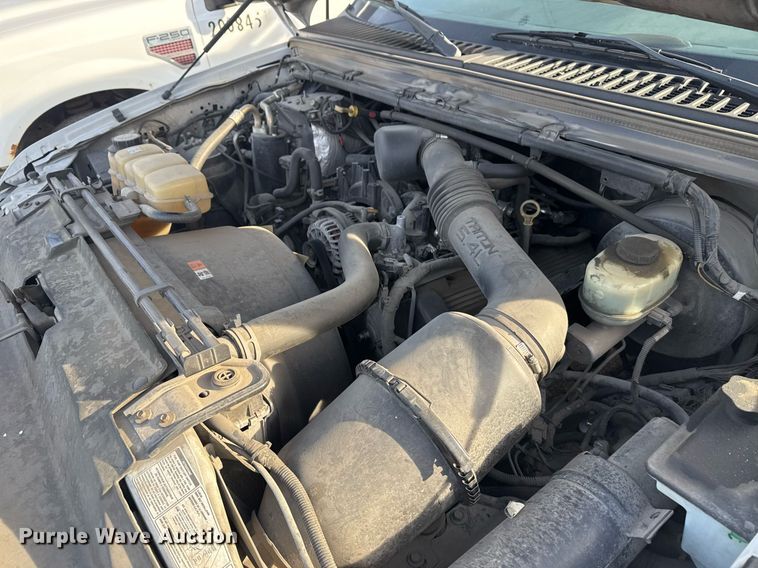 image for item NO9658 2002 Ford F250 Super Duty SuperCab utility bed pickup truck