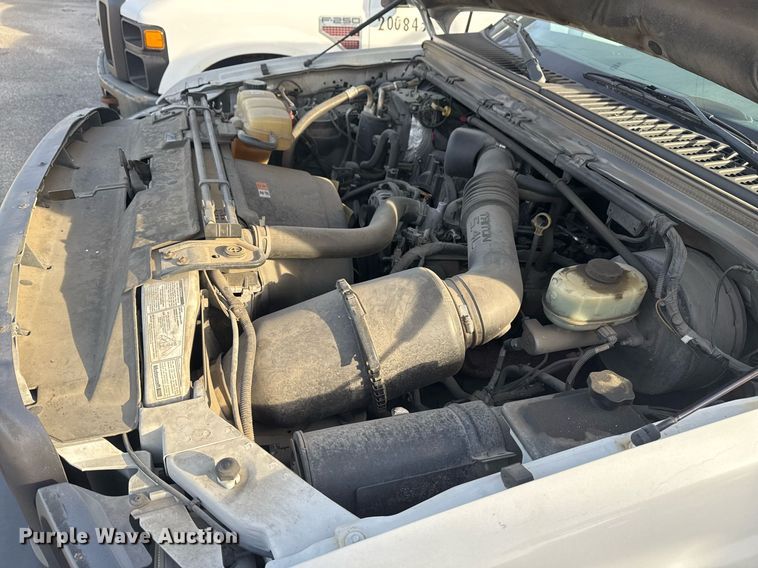 image for item NO9658 2002 Ford F250 Super Duty SuperCab utility bed pickup truck