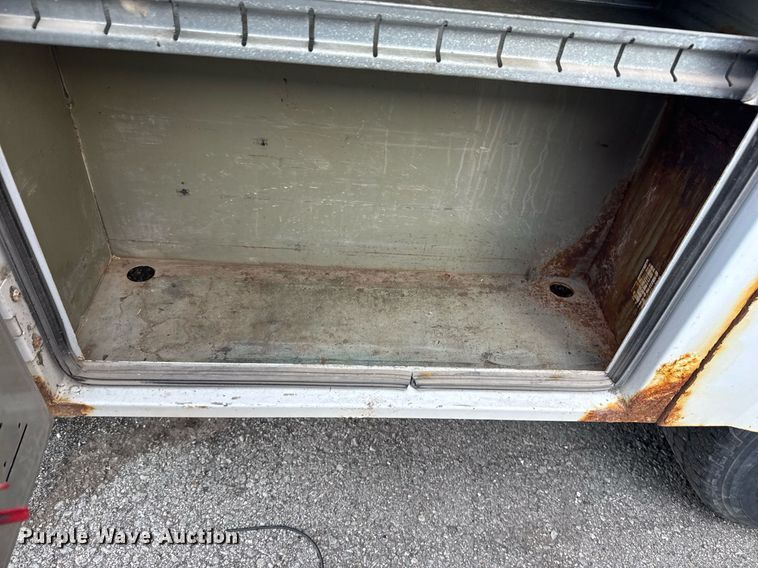 image for item NO9660 2008 Ford F250 Super Duty utility bed pickup truck