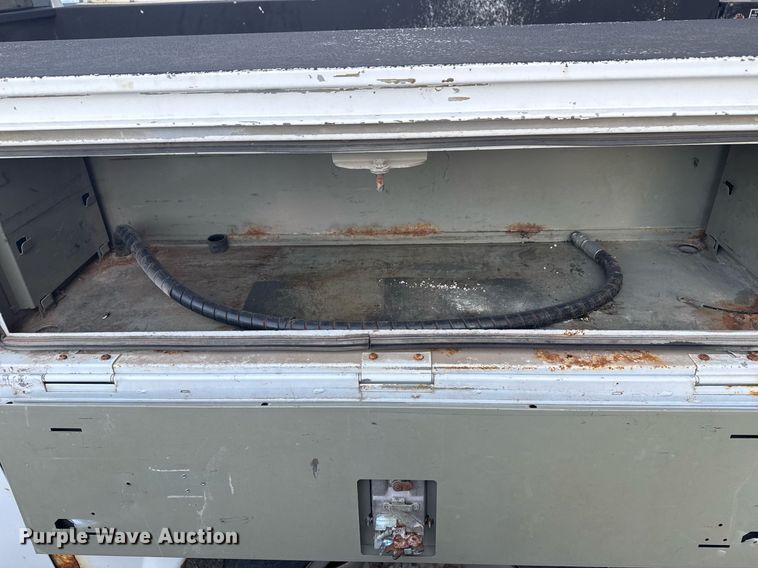 image for item NO9660 2008 Ford F250 Super Duty utility bed pickup truck