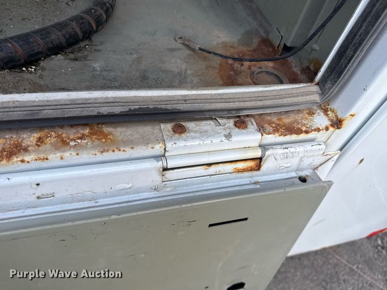 image for item NO9660 2008 Ford F250 Super Duty utility bed pickup truck