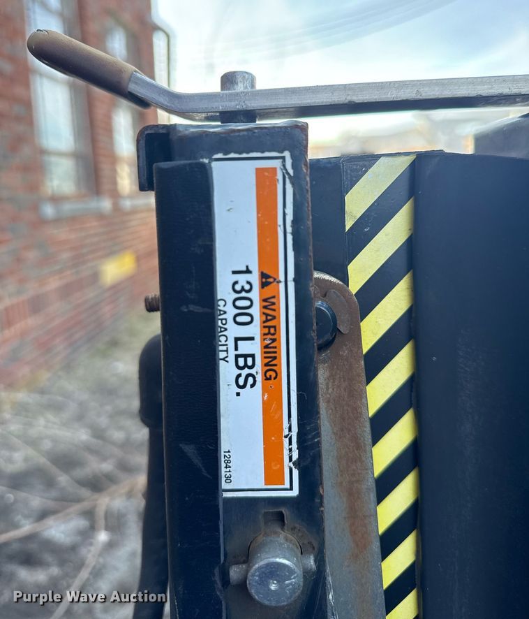 image for item NO9660 2008 Ford F250 Super Duty utility bed pickup truck