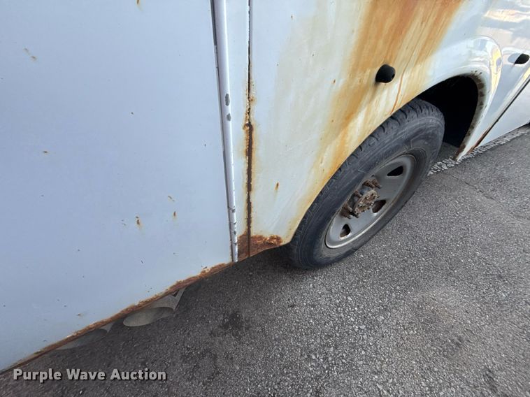 image for item NO9660 2008 Ford F250 Super Duty utility bed pickup truck