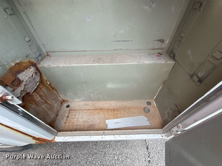 image for item NO9660 2008 Ford F250 Super Duty utility bed pickup truck