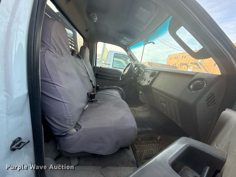 image for item NO9660 2008 Ford F250 Super Duty utility bed pickup truck