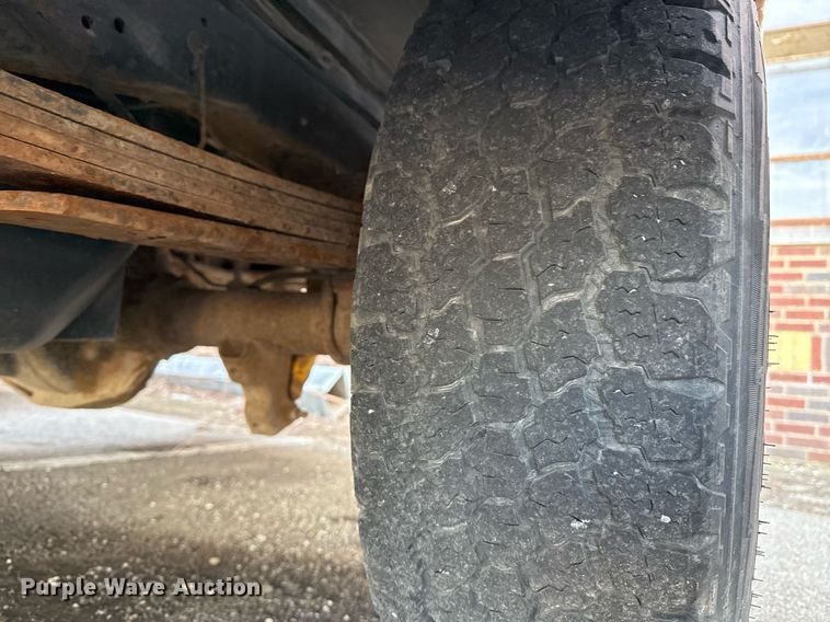 image for item NO9660 2008 Ford F250 Super Duty utility bed pickup truck