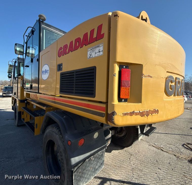 image for item NO9668 2014 Gradall XL 3100  wheeled excavator