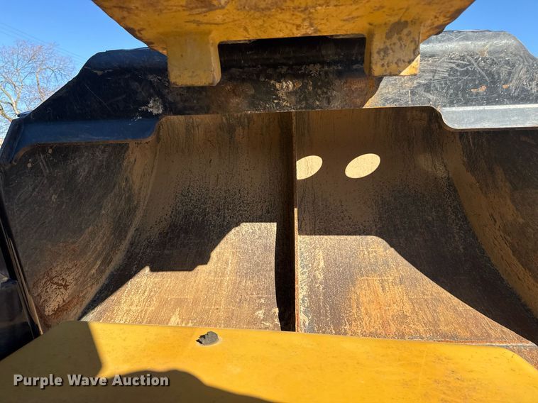 image for item NO9668 2014 Gradall XL 3100  wheeled excavator