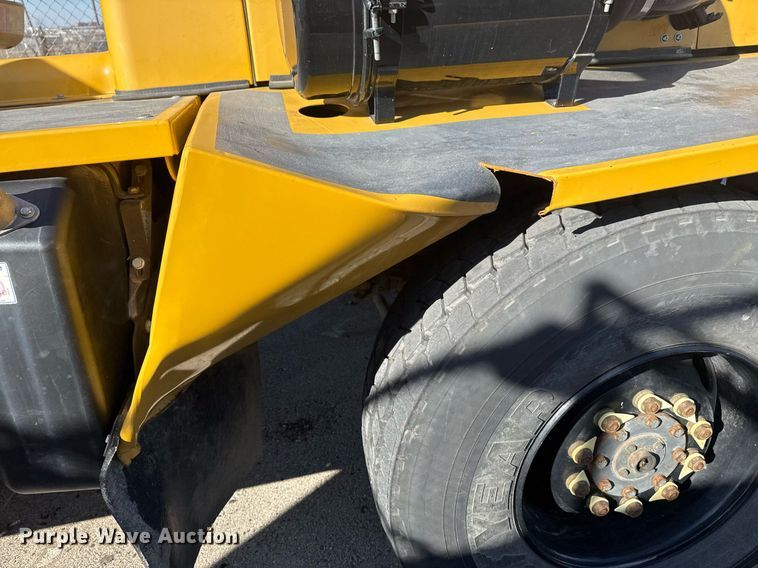 image for item NO9668 2014 Gradall XL 3100  wheeled excavator