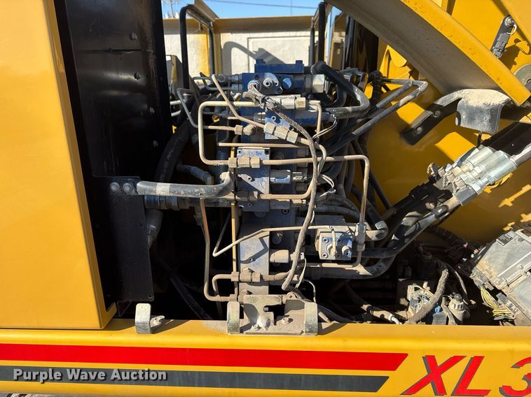 image for item NO9668 2014 Gradall XL 3100  wheeled excavator