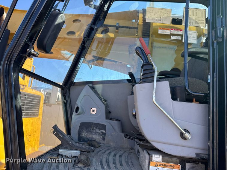 image for item NO9668 2014 Gradall XL 3100  wheeled excavator