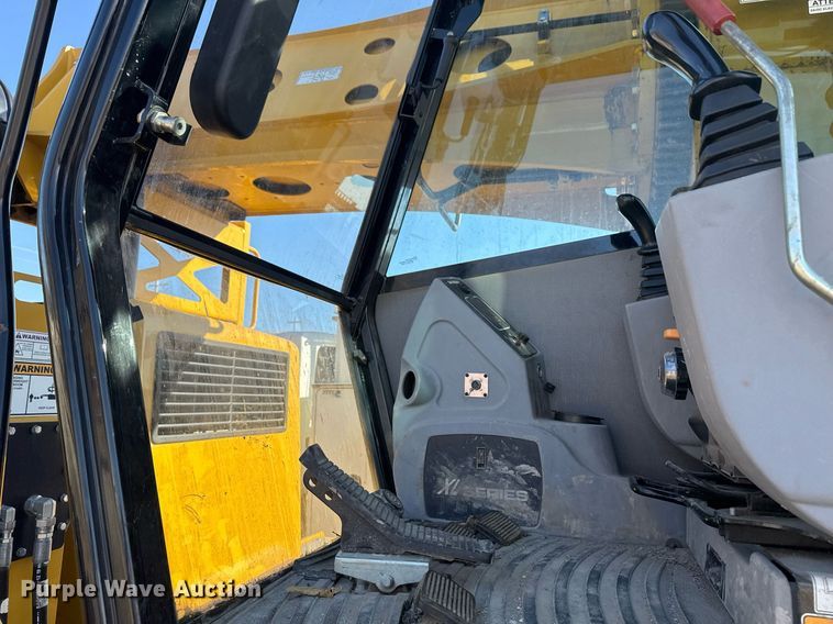 image for item NO9668 2014 Gradall XL 3100  wheeled excavator