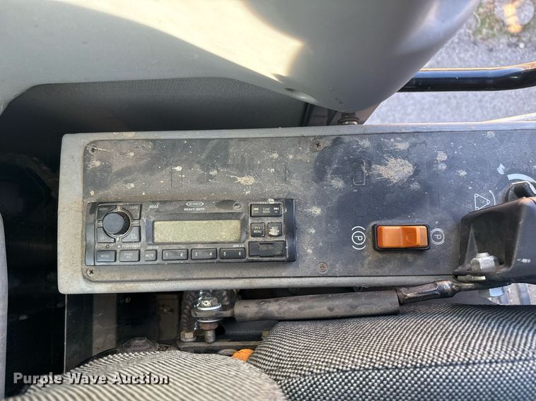 image for item NO9668 2014 Gradall XL 3100  wheeled excavator