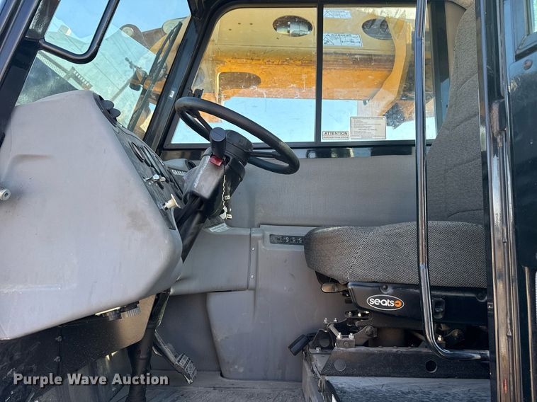 image for item NO9668 2014 Gradall XL 3100  wheeled excavator