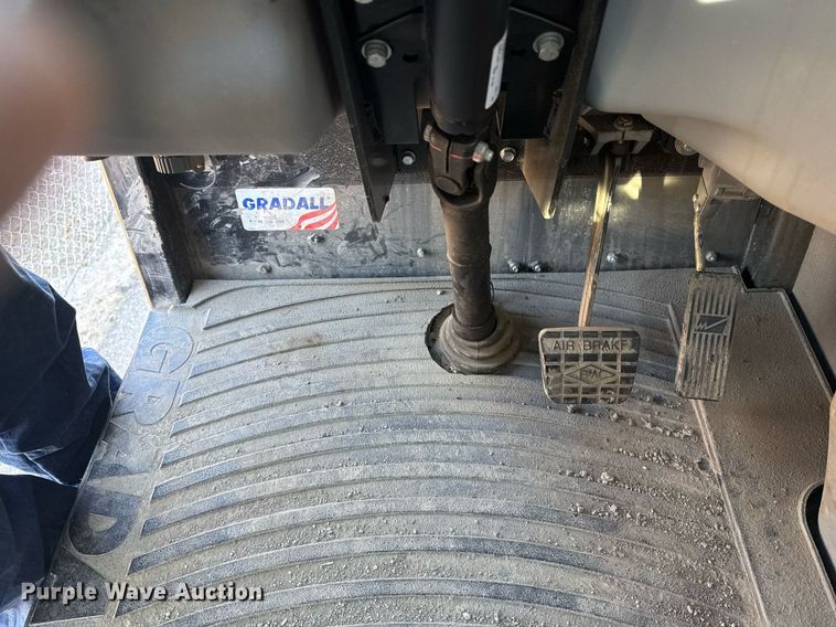 image for item NO9668 2014 Gradall XL 3100  wheeled excavator