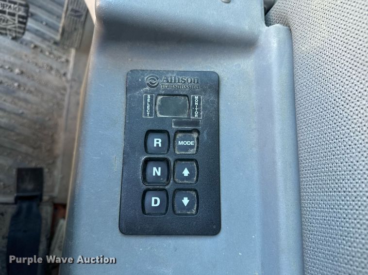 image for item NO9668 2014 Gradall XL 3100  wheeled excavator