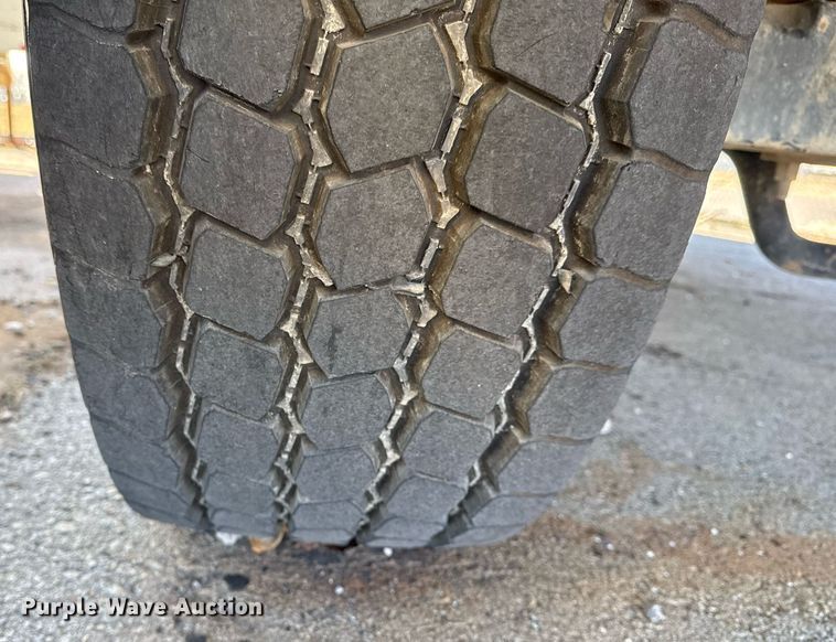 image for item NO9668 2014 Gradall XL 3100  wheeled excavator