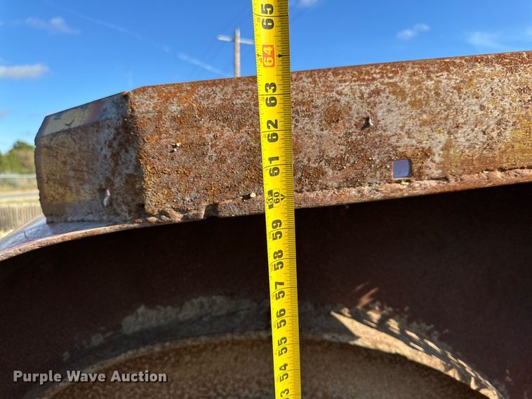 image for item NQ9120 Bush Hog 2715 batwing rotary mower