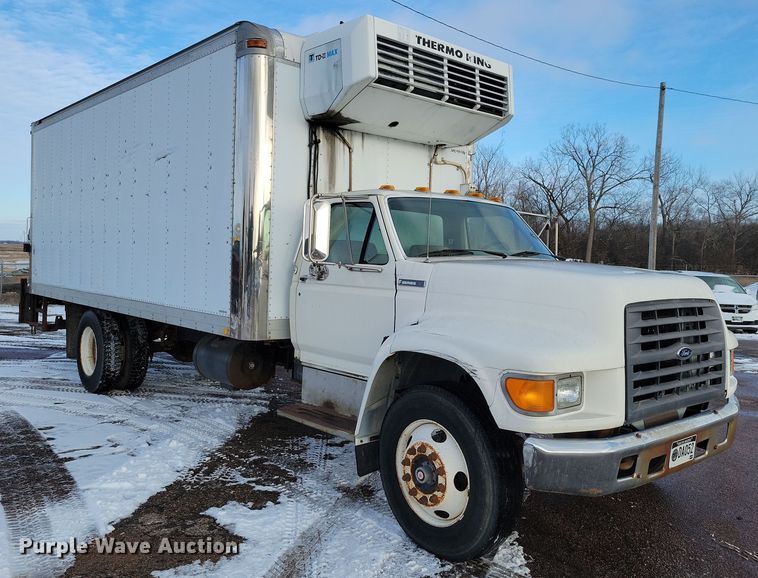 image for item OH9499 1996 Ford F700 refrigerated truck
