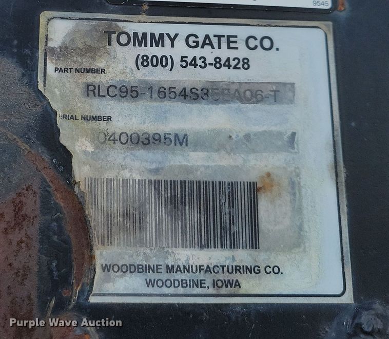 image for item OH9499 1996 Ford F700 refrigerated truck