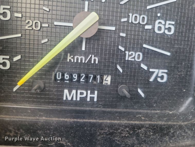 image for item OH9499 1996 Ford F700 refrigerated truck