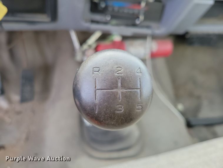 image for item OH9499 1996 Ford F700 refrigerated truck