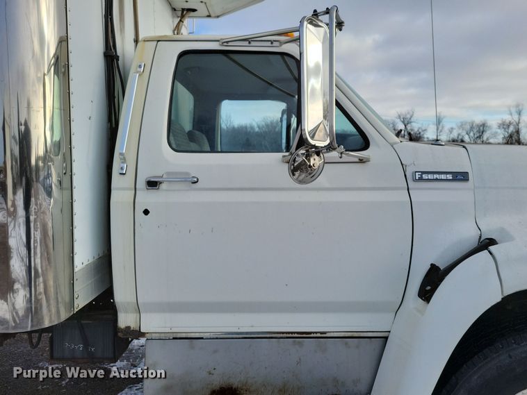 image for item OH9499 1996 Ford F700 refrigerated truck