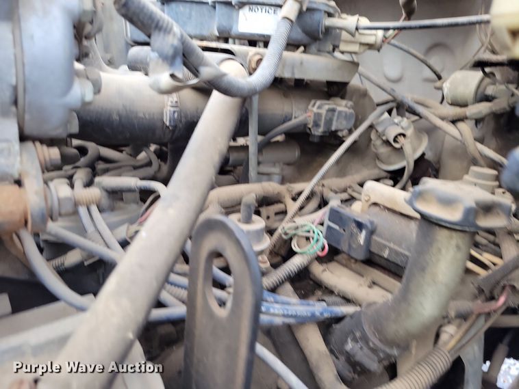 image for item OH9499 1996 Ford F700 refrigerated truck