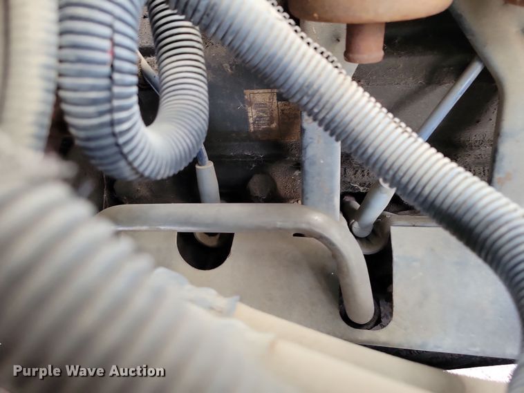 image for item OH9499 1996 Ford F700 refrigerated truck