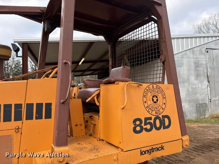image for item OK9548 1989 Case 850D Longtrack dozer