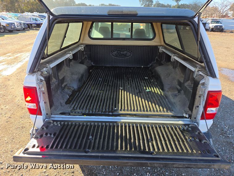 image for item YA0317 2006 Ford Ranger SuperCab pickup truck